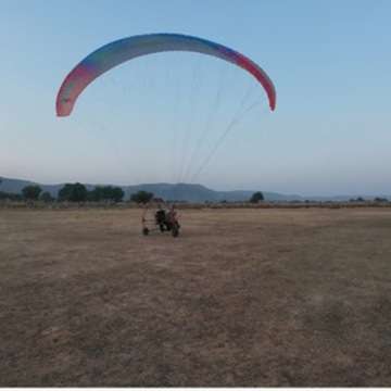 P aragliding experience for the thrill seekers near Kaner.